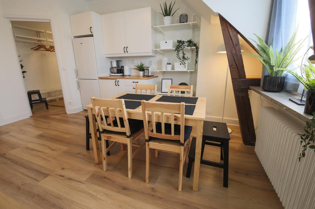 Alyhr Apartments Висбю Экстерьер фото